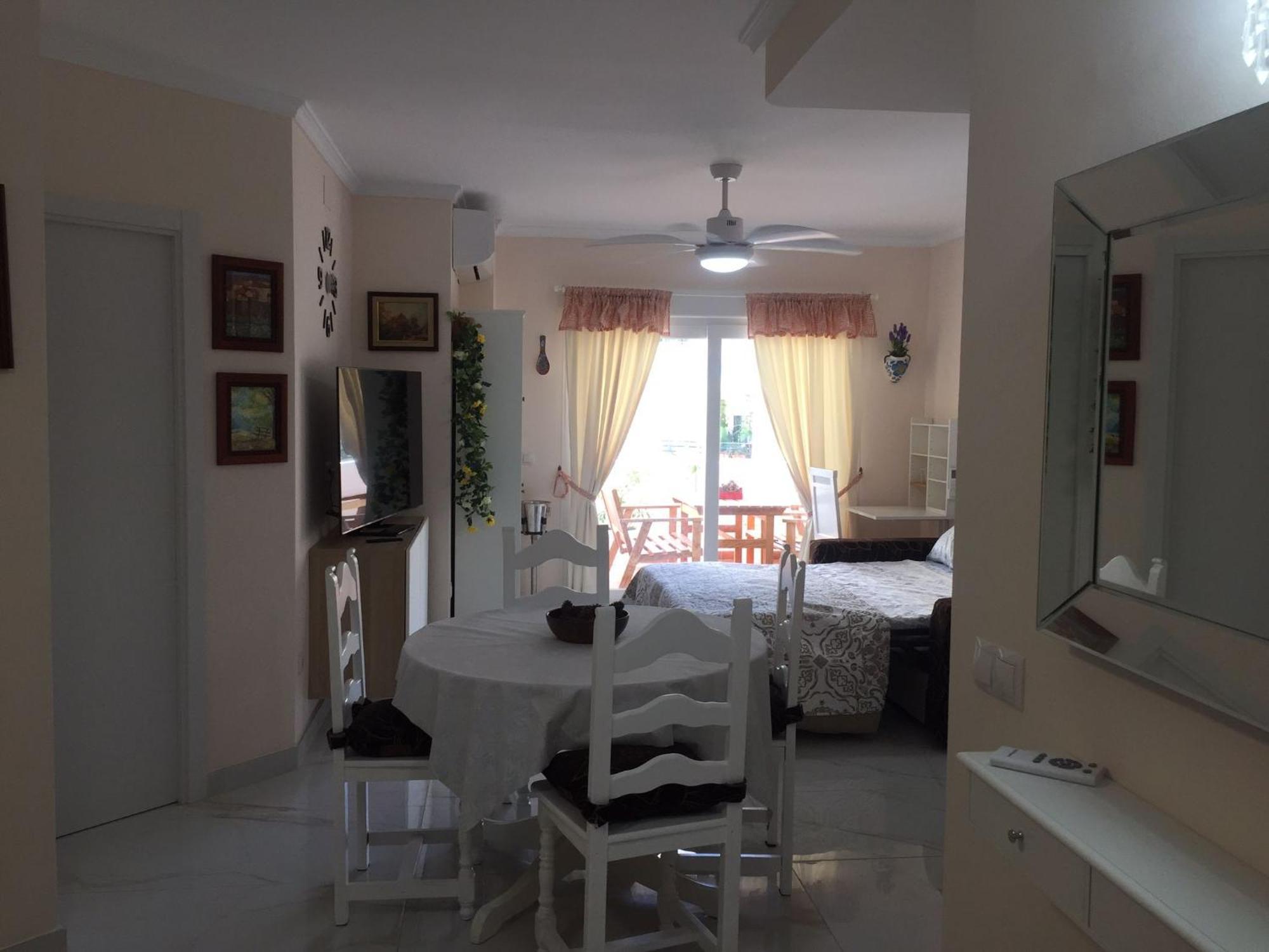 Studio In The Centre Near The Beach Apartment Torremolinos Bagian luar foto